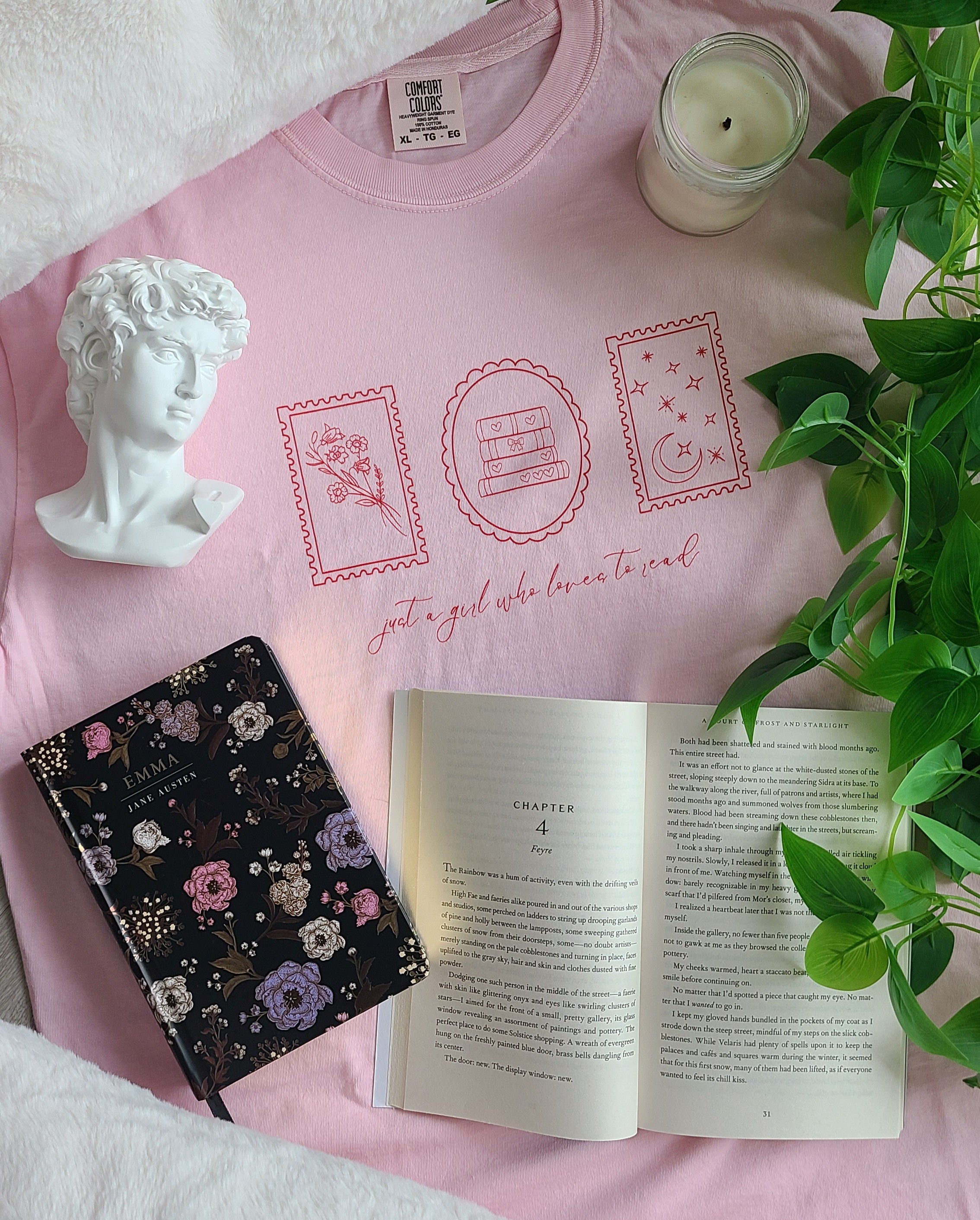 just a girl who loves to read tee