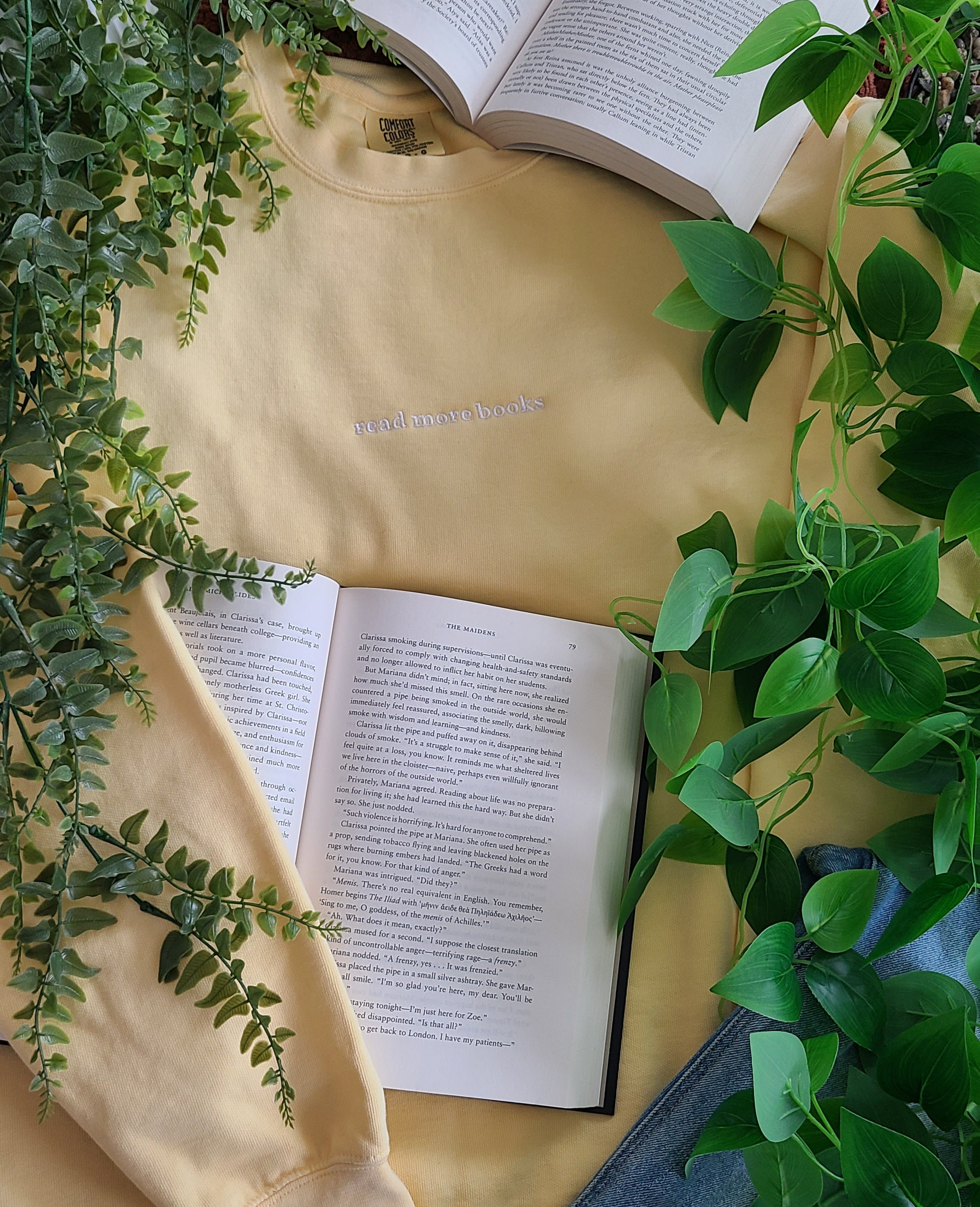 read more books embroidered crewneck