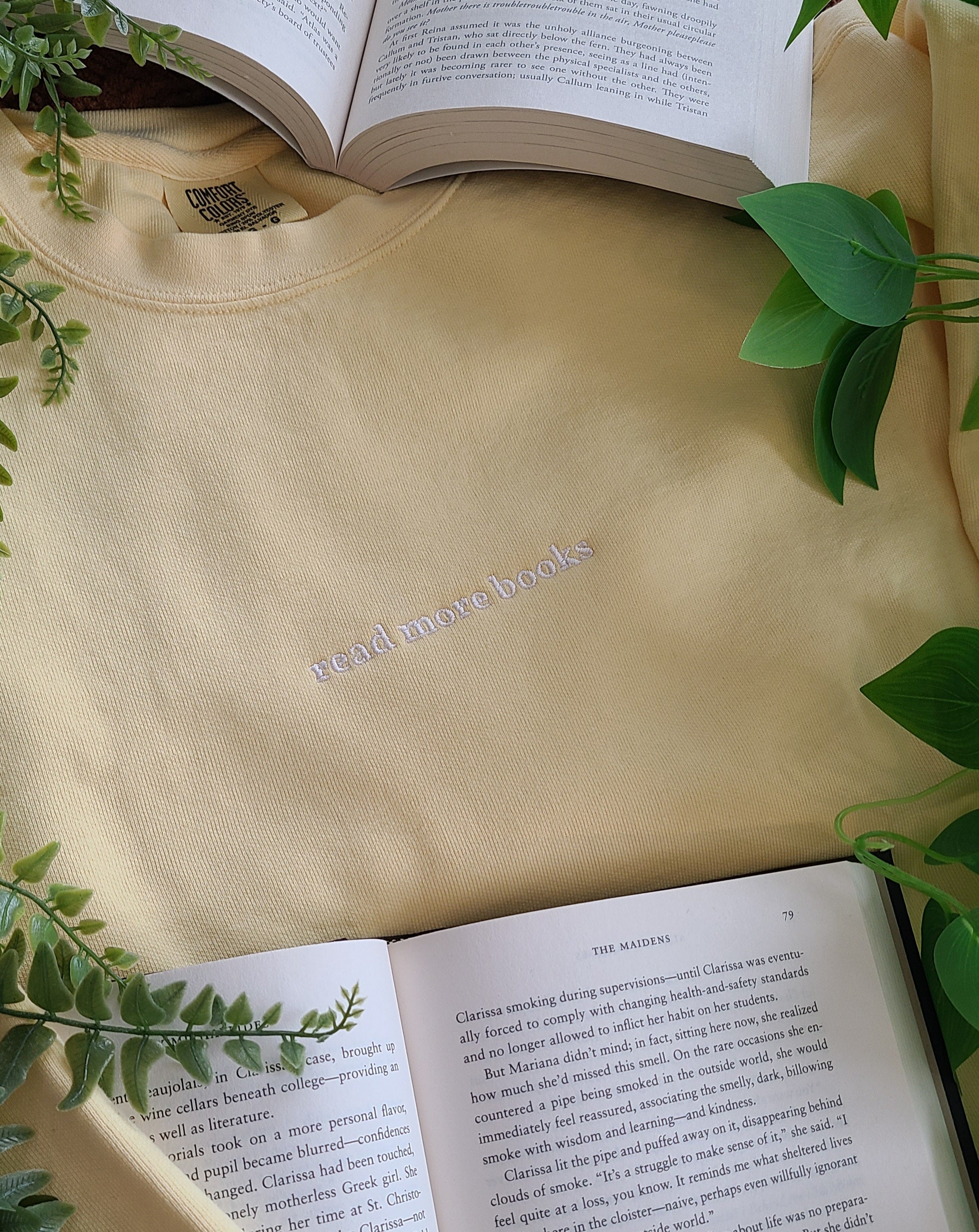 read more books embroidered crewneck