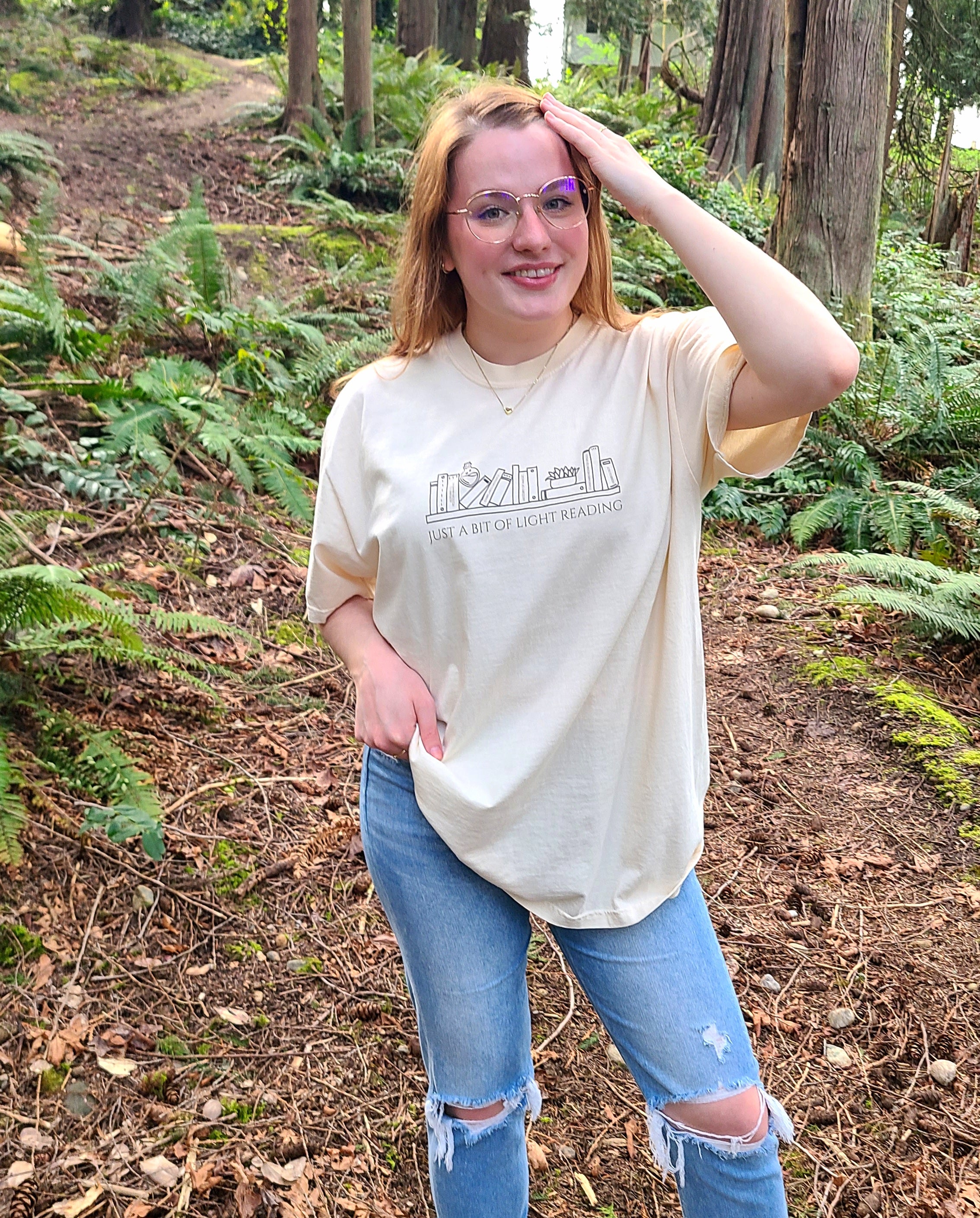 light reading tee