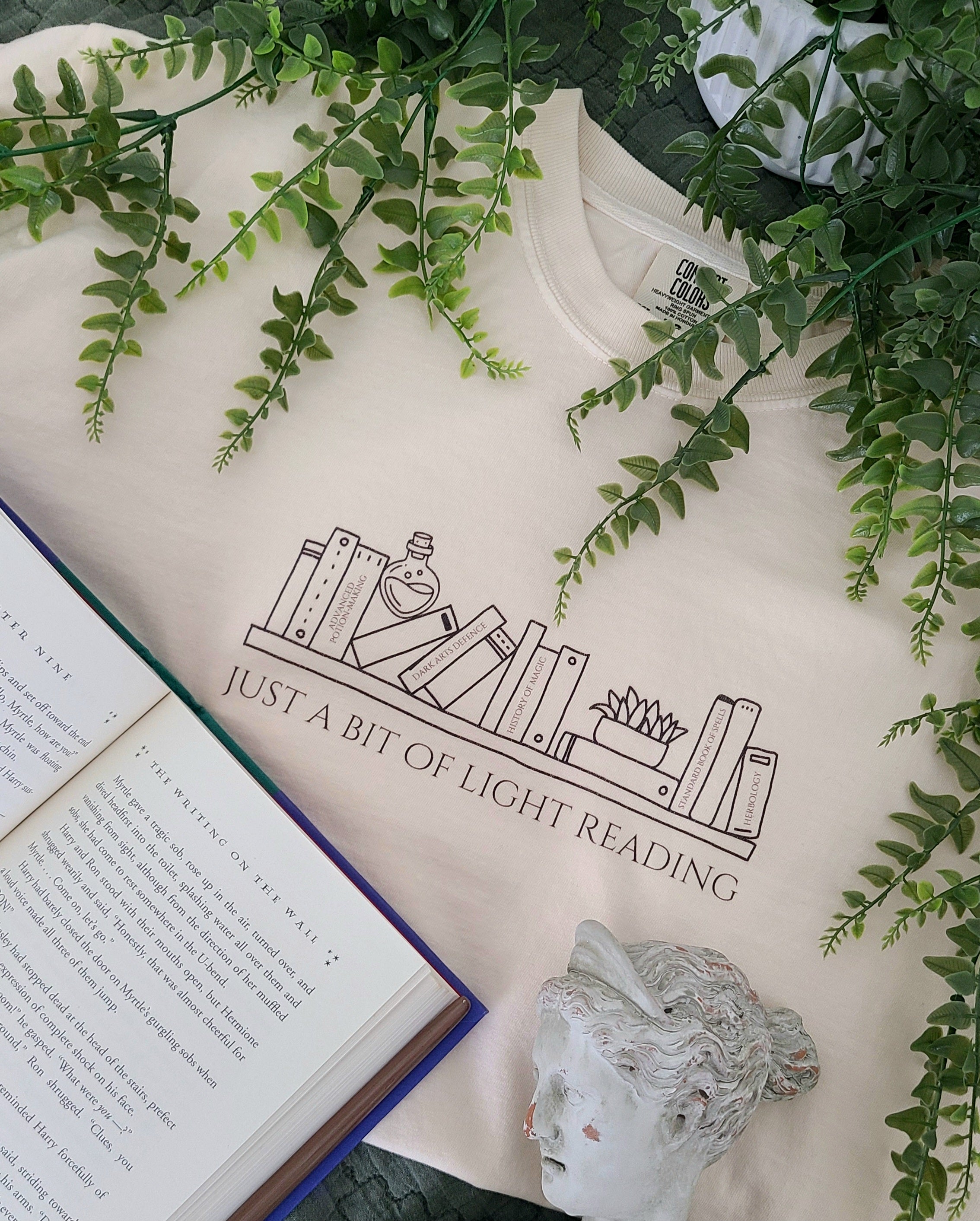 light reading tee