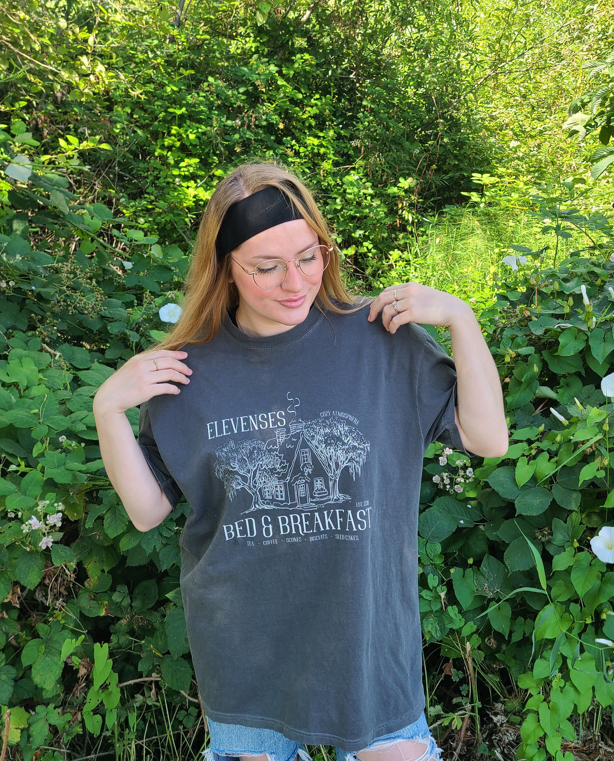 elevenses tee